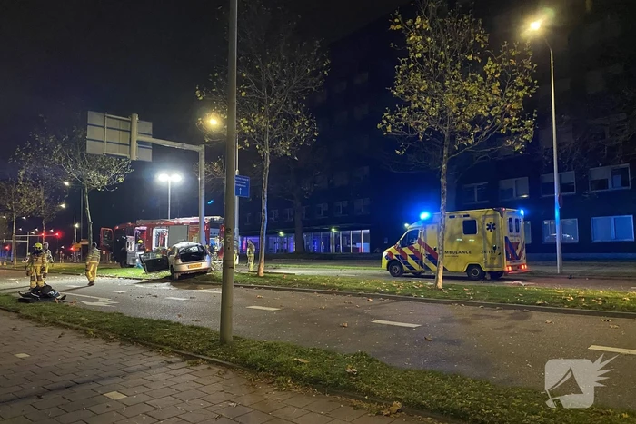 Bestuurder bekneld door ernstig ongeval