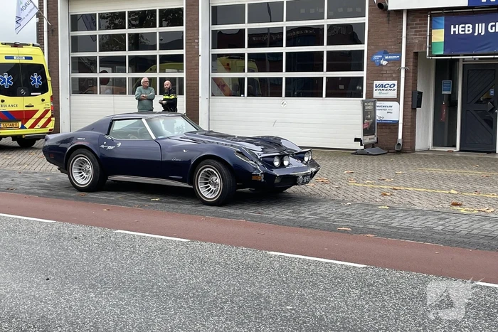 Gewonde bij botsing tussen busje en oldtimer