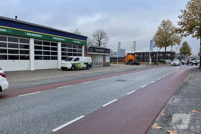 Gewonde bij botsing tussen busje en oldtimer