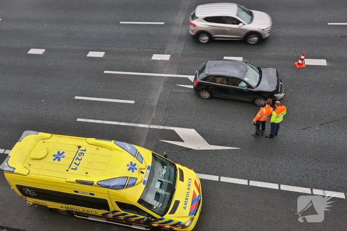 Veel schade bij ongeval tussen twee auto's