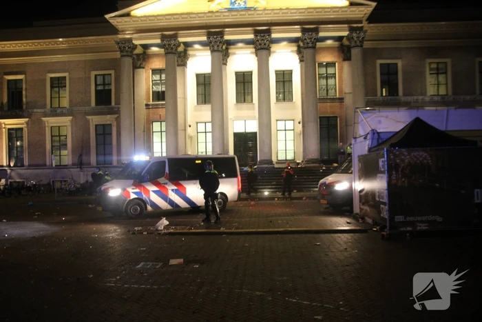 Honderden kroeggangers op straat door sluiting kroegen