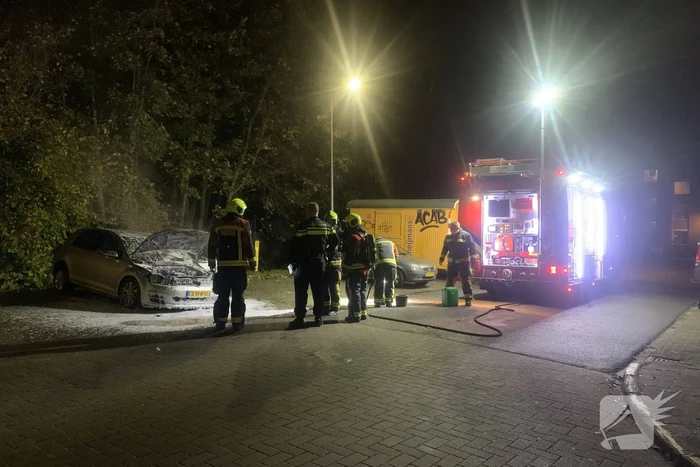 Schade aan personenauto door brand