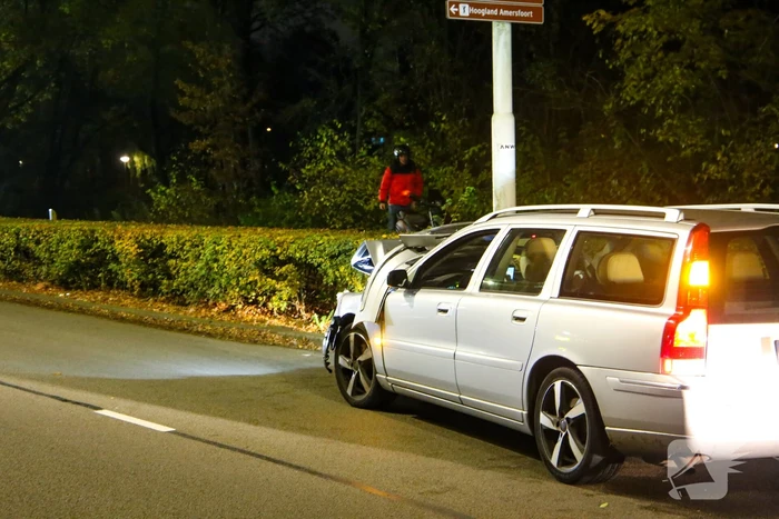 Flinke schade aan personenauto's door kop-staartbotsing