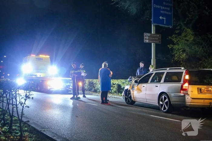 Flinke schade aan personenauto's door kop-staartbotsing