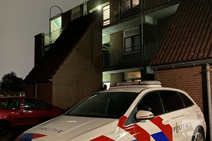Zwaar vuurwerk laat jerrycan met benzine ontsteken
