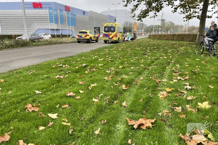Motorrijder gaat onderuit en raakt gewond