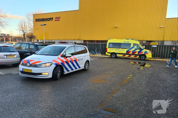 Kind bij binnenspeeltuin Ballorig overgebracht naar het ziekenhuis