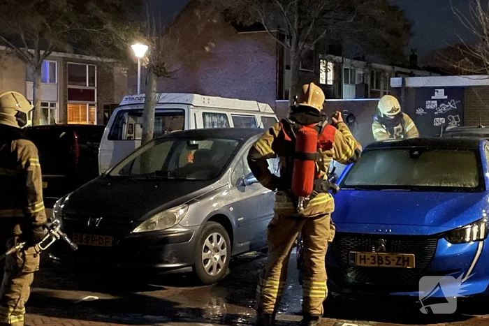 Brand zorgt voor schade aan personenauto