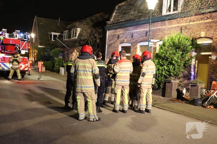 Brand in schoorsteen van woning