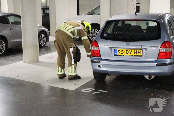 Benzine lekt uit benzinetank auto