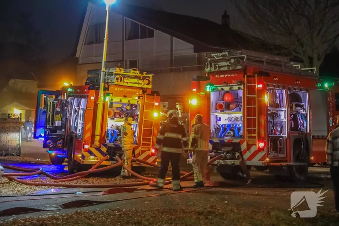 Uitslaande brand in winkelpand