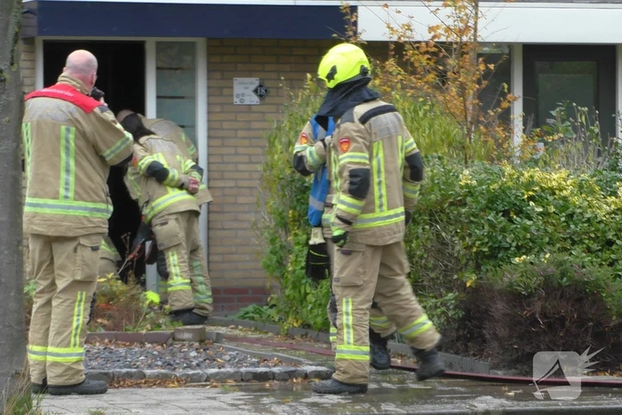 Brandweer pompt woning vol water leeg