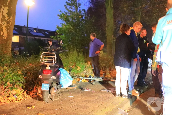 Persoon ernstig gewond bij botsing tussen fiets en scooter