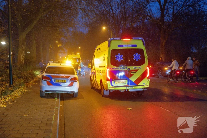 Persoon ernstig gewond bij botsing tussen fiets en scooter