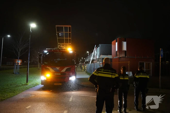 Brand op dak van nieuwbouwpand