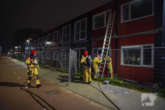 Brand op dak van nieuwbouwpand