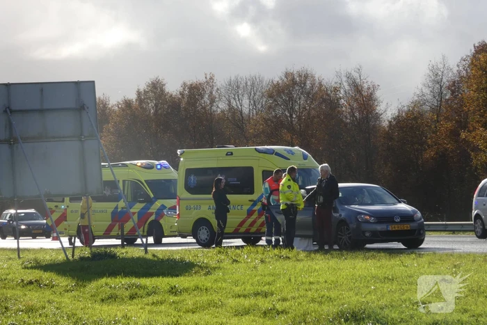 Persoon gewond bij aanrijding tussen meerdere voertuigen
