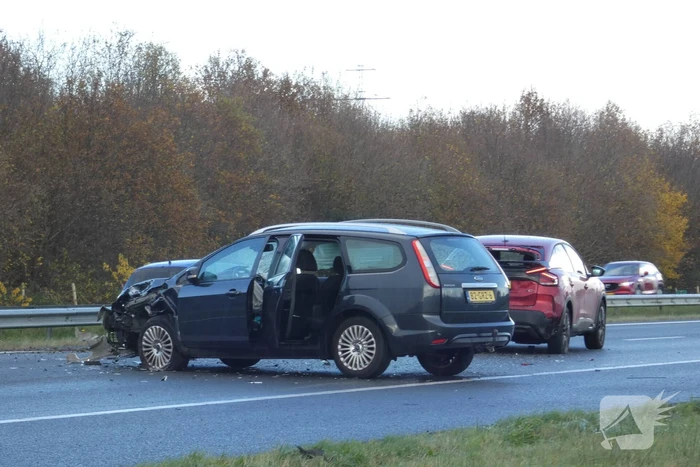 Ongeval tussen meerdere voertuigen