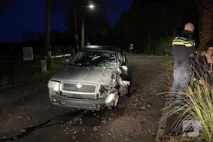 Personenauto's total-loss door frontale botsing