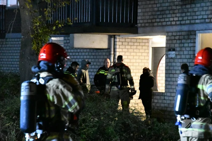 Brand in portiekwoning snel geblust