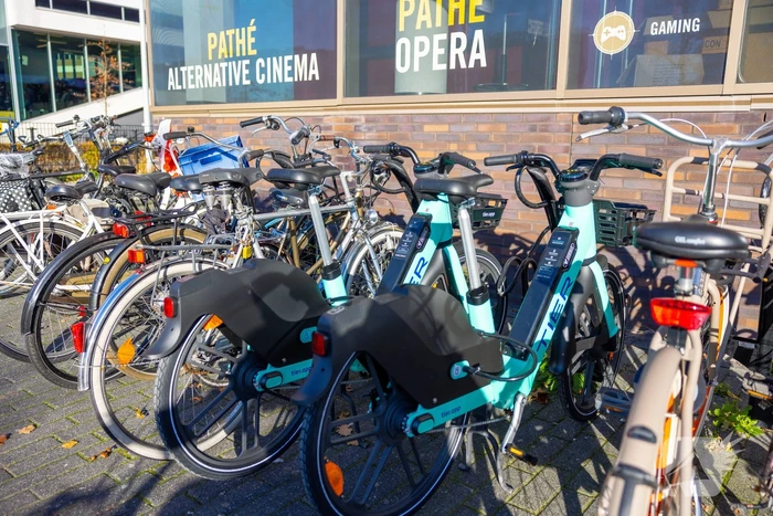 Elektrische deelfietsen klaar voor gebruik