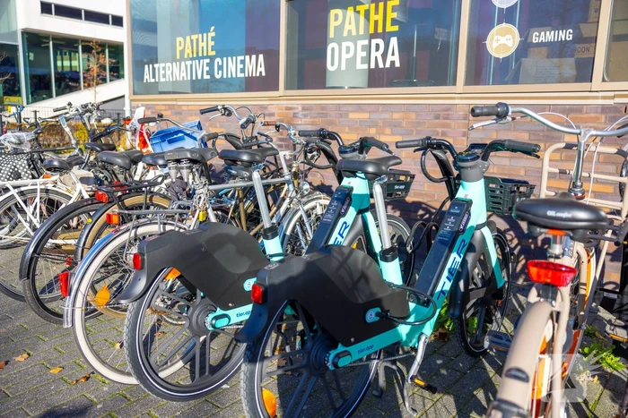 Elektrische deelfietsen klaar voor gebruik