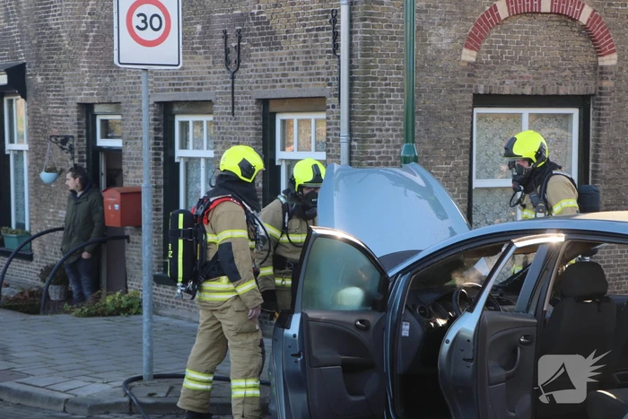 Auto total-loss door brand