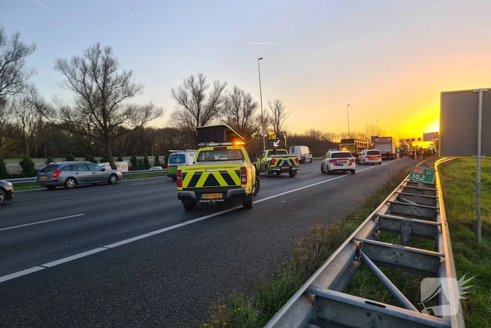 Flinke schade bij aanrijding op snelweg