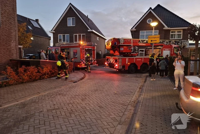 Brand in schoorsteen van woning