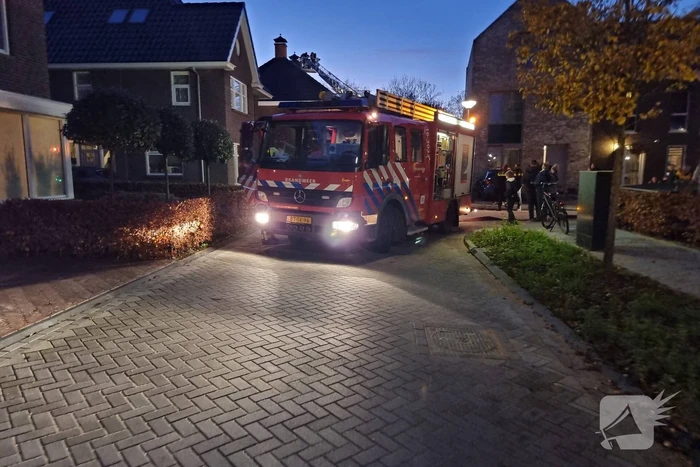 Brand in schoorsteen van woning