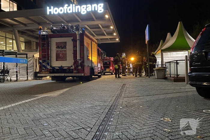 Grote brandweerinzet na vreemde lucht in ziekenhuis