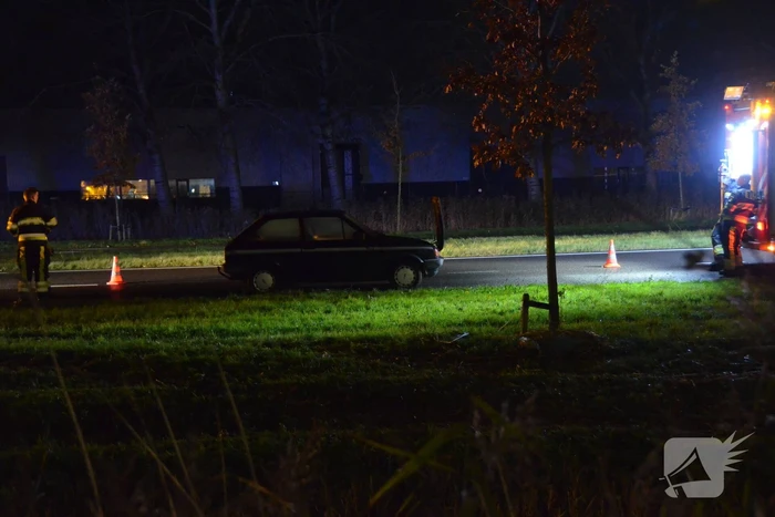 Persoon naar ziekenhuis door rookontwikkeling in personenauto