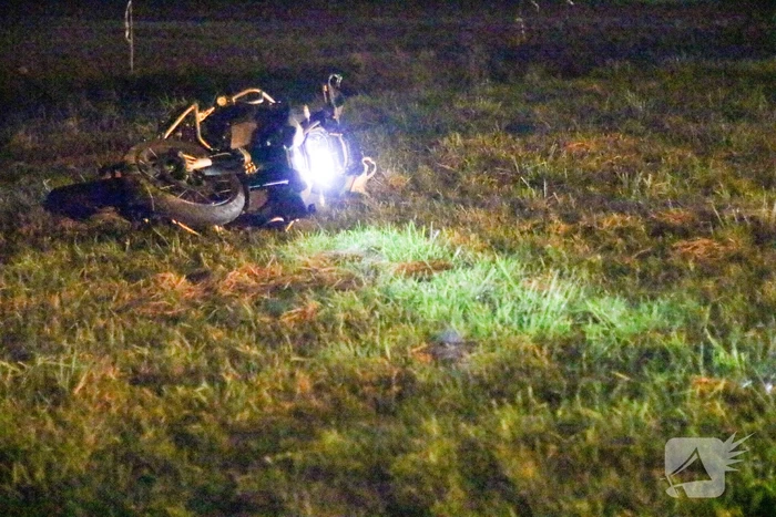 Motorrijder raakt zwaargewond na val