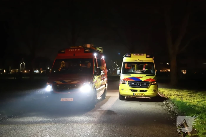 Bestuurster belandt in sloot met auto