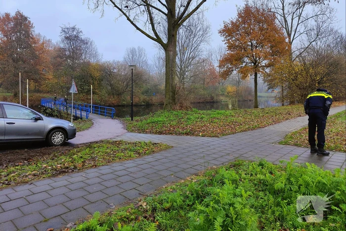 Verdachten voorwerpen uit het water gehaald