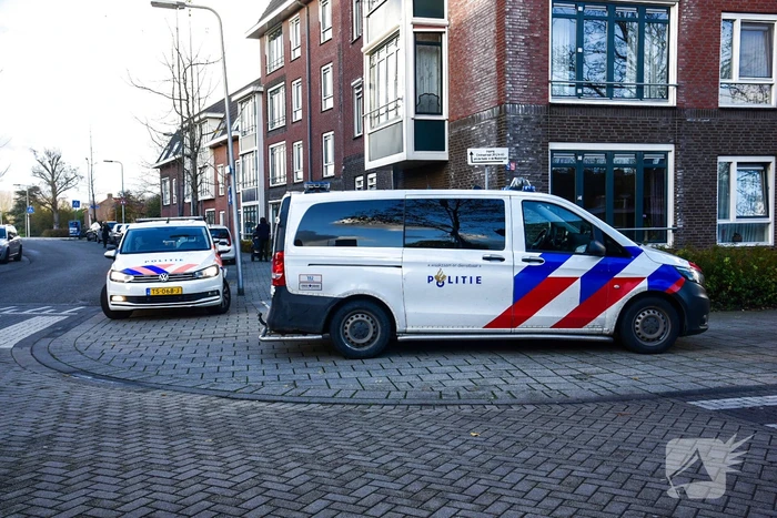 Veel politie ingezet voor agressieve hond in woning