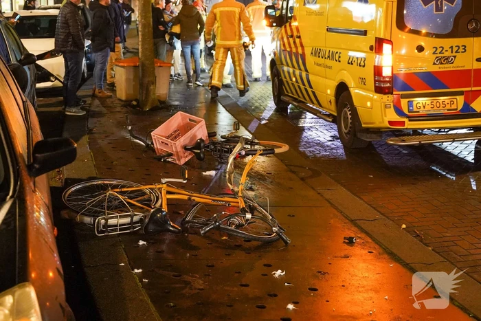 Drie fietsers gewond door ongeval met bestelbus