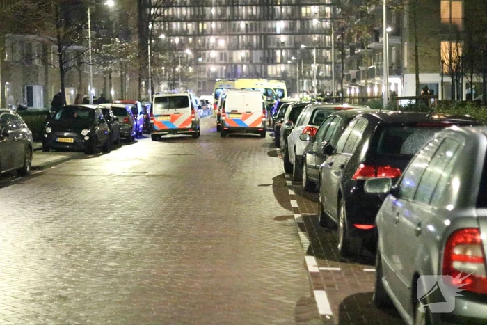 Straat afgezet door steekincident