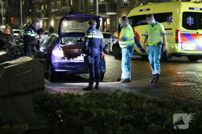 Straat afgezet door steekincident