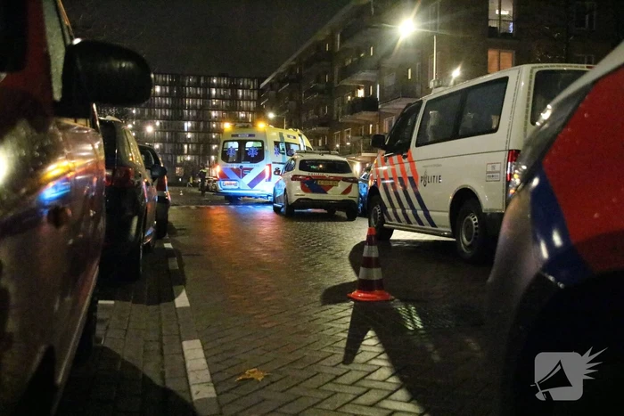 Straat afgezet door steekincident