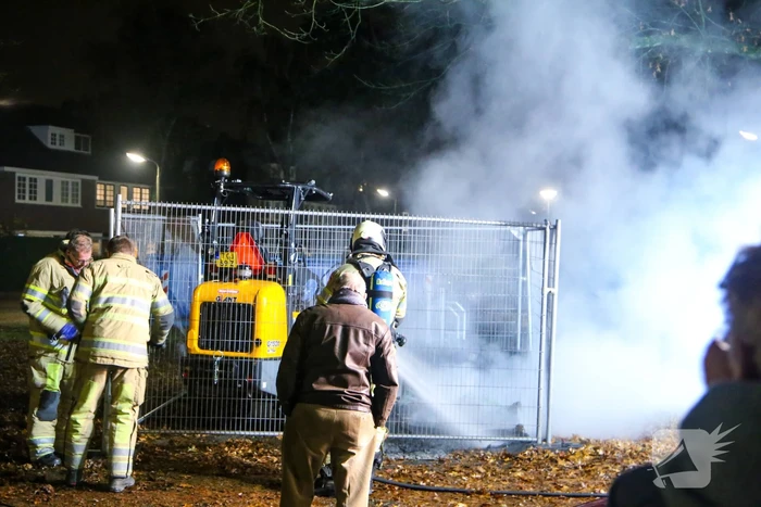 Veel rookontwikkeling door brand in dixi