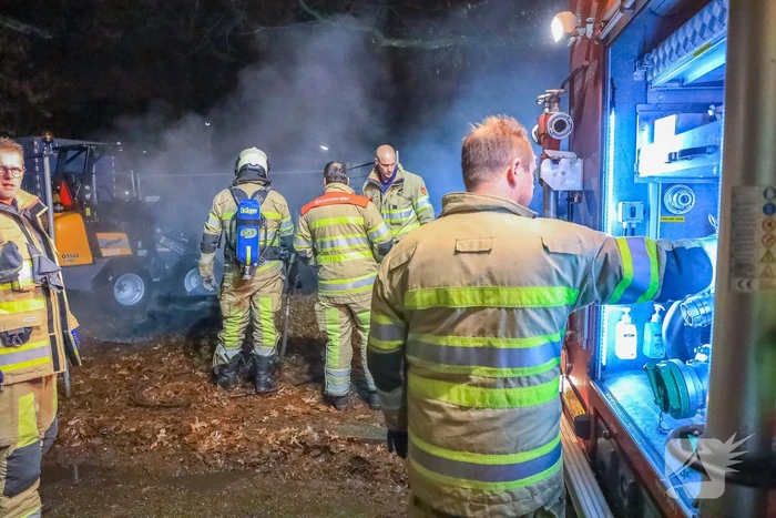 Veel rookontwikkeling door brand in dixi