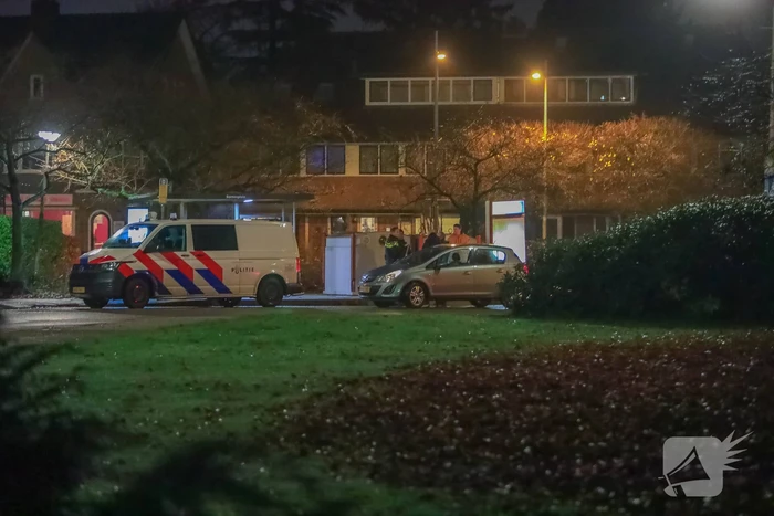 Agenten bemiddelen bij ruzie op straat
