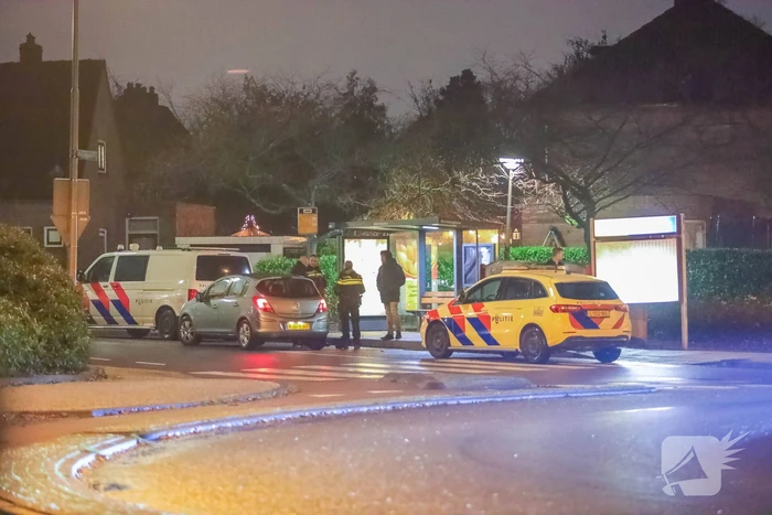 Agenten bemiddelen bij ruzie op straat