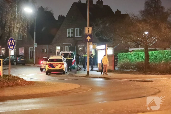 Agenten bemiddelen bij ruzie op straat
