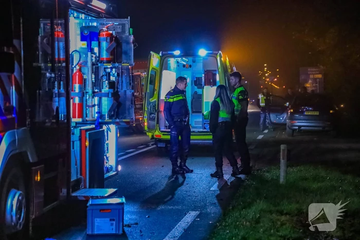 Automobilist zwaargewond bij aanrijding
