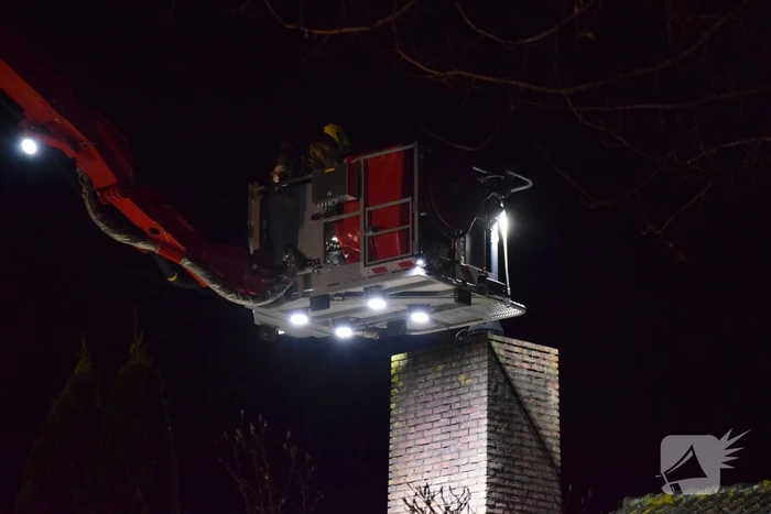Schoorsteenbrand bij vrijstaande woning