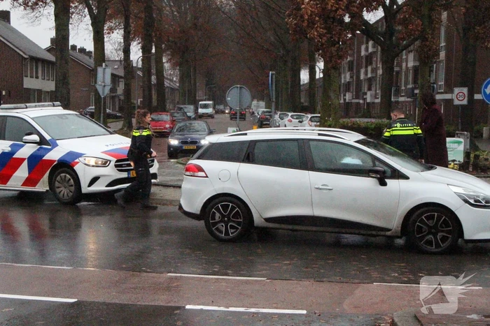 Fietser gewond bij aanrijding op rotonde