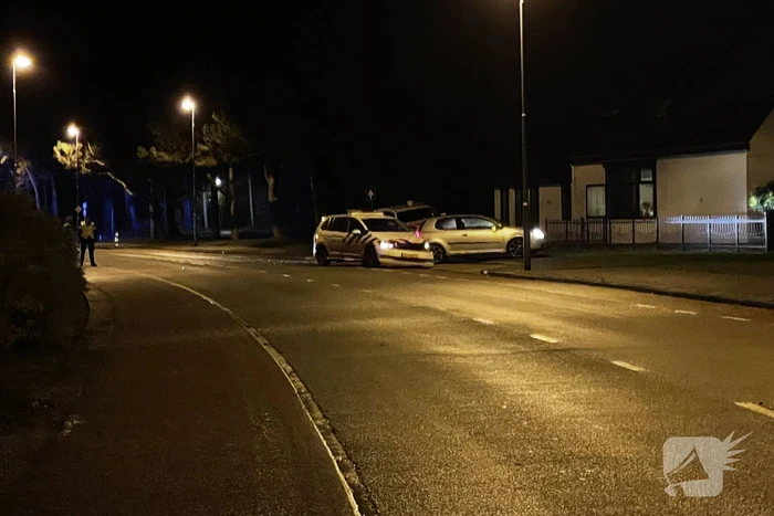 Auto klemgereden na achtervolging