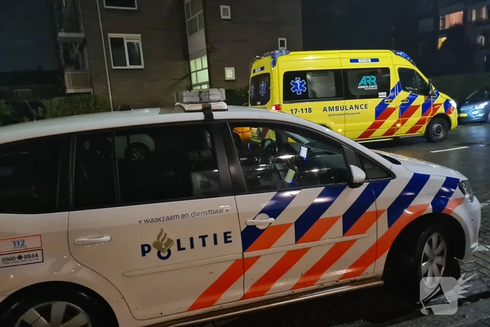 Persoon gewond na steekincident in woning